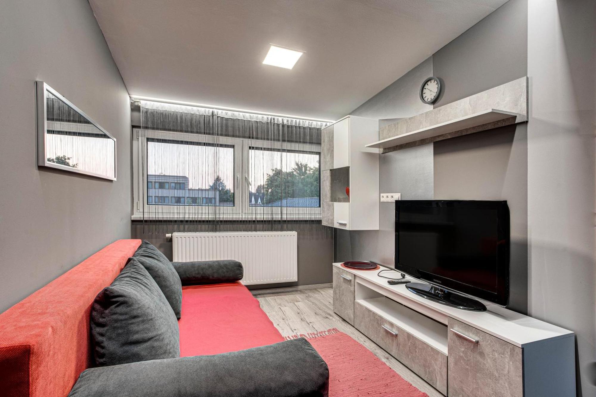Magdi Vendeghaz A-B Appartement Celldömölk Buitenkant foto
