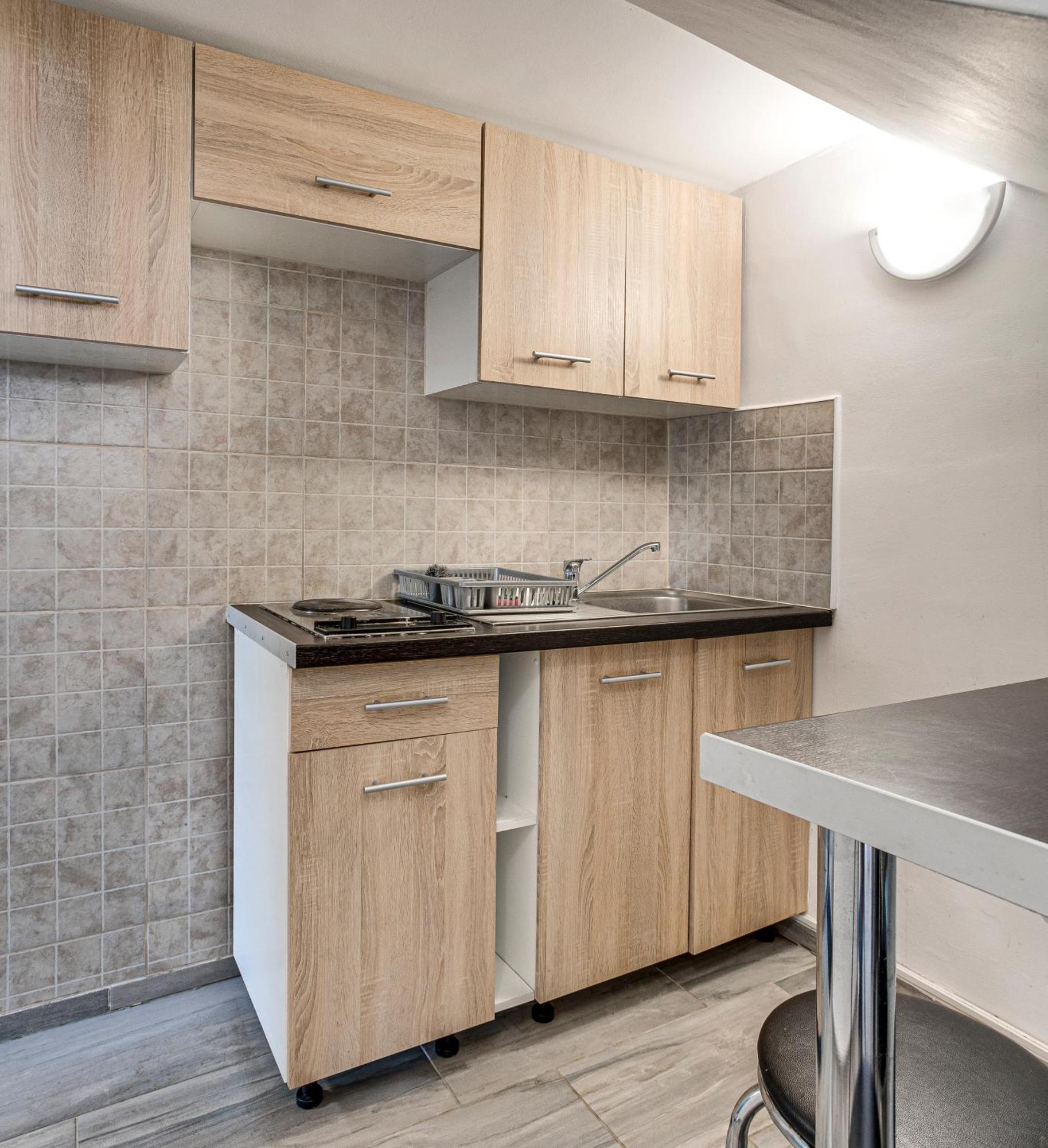 Magdi Vendeghaz A-B Appartement Celldömölk Buitenkant foto